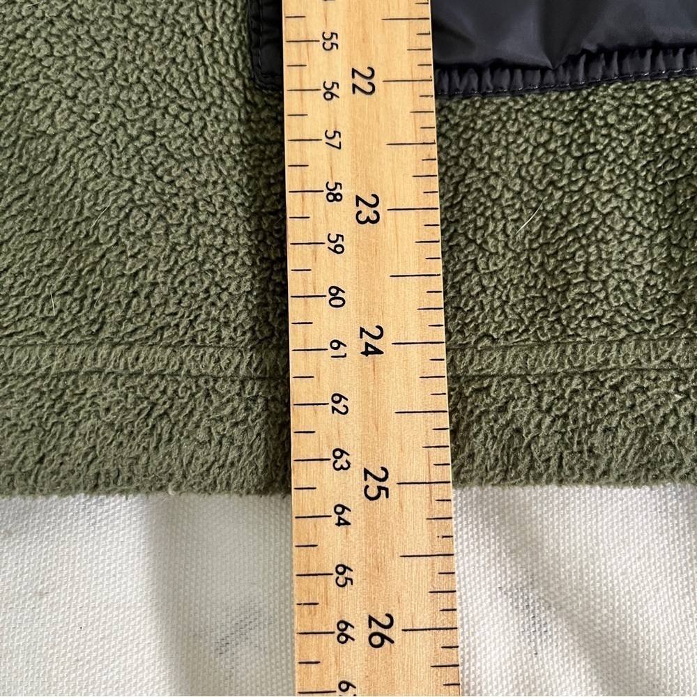 H&M Oversized Olive Green Zip-Up Fleece Sweater –Cozy & Streetwear-Ready, Medium - Picture 12 of 14